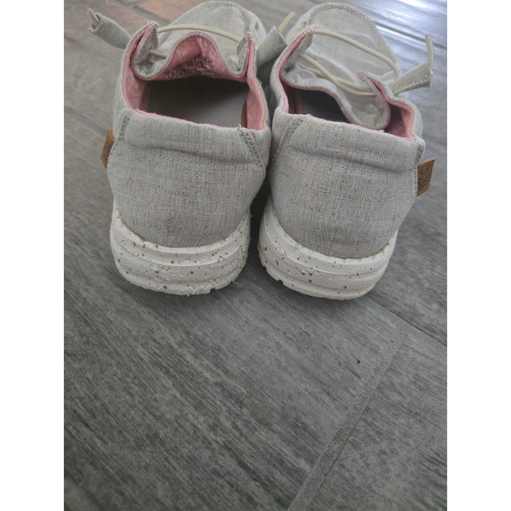 Hey Dude Womens Wendy Chambray White Nut Slip On Loafers Size 7 Casual Tan Beige - Picture 4 of 9